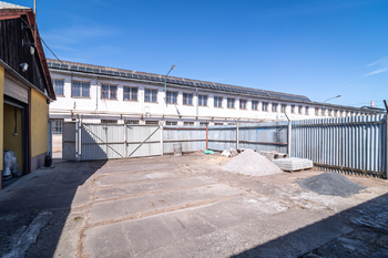 Pronájem skladovacích prostor 759 m², Kladno