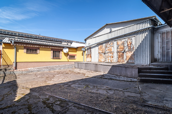 Pronájem skladovacích prostor 759 m², Kladno