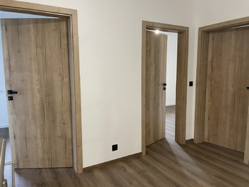 Pokoje v patře - Pronájem domu 135 m², Otovice
