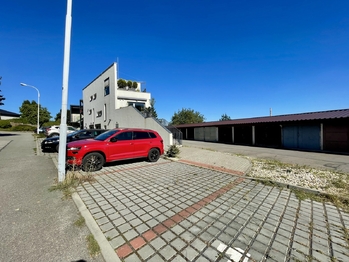 Pronájem garážového stání 16 m², Brno