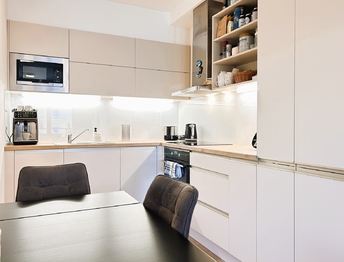 kuchyně Hanák - Pronájem bytu 2+kk v osobním vlastnictví 58 m², Praha 10 - Horní Měcholupy