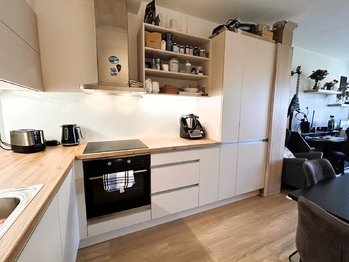 Pronájem bytu 2+kk v osobním vlastnictví 58 m², Praha 10 - Horní Měcholupy