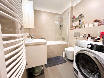 bez pračky, sušičky - Pronájem bytu 2+kk v osobním vlastnictví 58 m², Praha 10 - Horní Měcholupy
