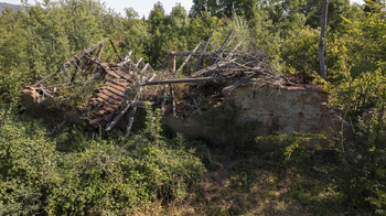 Prodej pozemku 5694 m², Vražné
