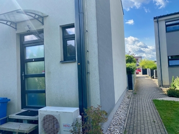 Vybavený dům na 1 rok - Pronájem domu 74 m², Mukařov