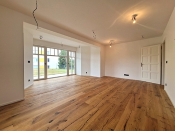 Pronájem bytu 3+1 v osobním vlastnictví 193 m², Praha 4 - Braník