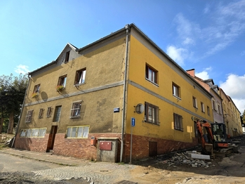 Prodej obchodních prostor 177 m², Žlutice