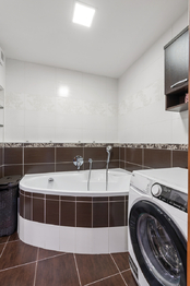 Prodej bytu 3+kk v osobním vlastnictví 82 m², Praha 4 - Chodov