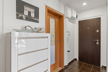Prodej bytu 3+kk v osobním vlastnictví 82 m², Praha 4 - Chodov