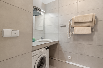 Prodej bytu 1+kk v osobním vlastnictví 28 m², Praha 8 - Čimice