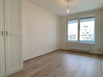 Pronájem bytu 2+kk v družstevním vlastnictví 54 m², Praha 5 - Hlubočepy
