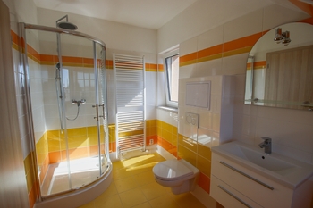 koupelna - Pronájem bytu 3+1 v osobním vlastnictví 82 m², České Budějovice