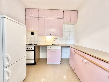 Prodej bytu 3+1 v osobním vlastnictví 62 m², Praha 9 - Střížkov