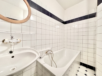 Prodej bytu 3+1 v osobním vlastnictví 62 m², Praha 9 - Střížkov