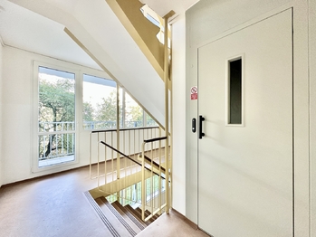 Prodej bytu 3+1 v osobním vlastnictví 62 m², Praha 9 - Střížkov