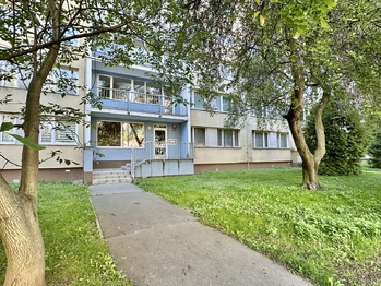 Prodej bytu 3+1 v osobním vlastnictví 62 m², Praha 9 - Střížkov