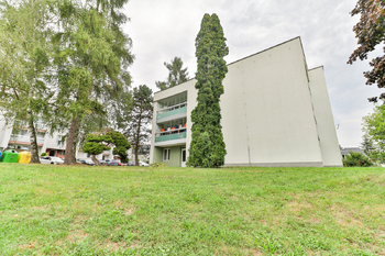 +420 739 604 767 I www.vaclavadamcik.cz I vaclav.adamcik@re-max.cz I prodej bytu Orlová - Prodej bytu 1+kk v družstevním vlastnictví 31 m², Orlová