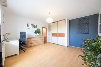 Pronájem domu 150 m², Praha 10 - Lipany
