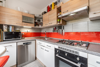 Prodej bytu 3+1 v osobním vlastnictví 65 m², Praha 6 - Břevnov