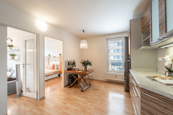 Prodej bytu 2+kk v osobním vlastnictví 42 m², Praha 8 - Karlín