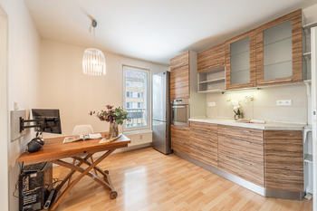 Prodej bytu 2+kk v osobním vlastnictví 42 m², Praha 8 - Karlín