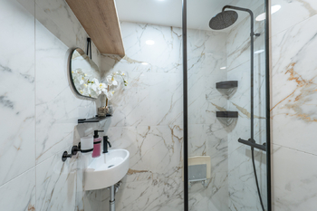 Prodej bytu 2+kk v osobním vlastnictví 42 m², Praha 8 - Karlín