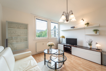 Prodej bytu 2+kk v osobním vlastnictví 42 m², Praha 8 - Karlín