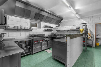 Prodej ubytovacího zařízení 380 m², Hřensko