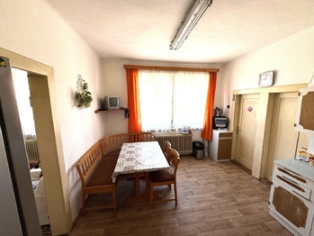 kuchyň přízemí - Prodej domu 172 m², Kopidlno