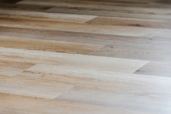 podlaha detail - Prodej domu 151 m², Lysice