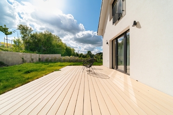 letní terasa - Prodej domu 151 m², Lysice