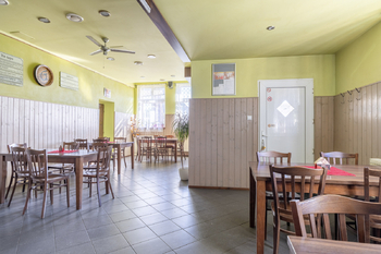 Prodej obchodních prostor 650 m², Čelákovice