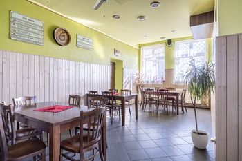 Prodej obchodních prostor 650 m², Čelákovice