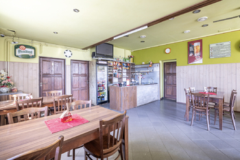 Prodej obchodních prostor 650 m², Čelákovice