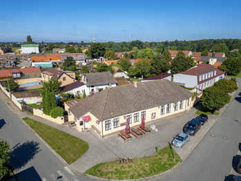 Prodej obchodních prostor 650 m², Čelákovice
