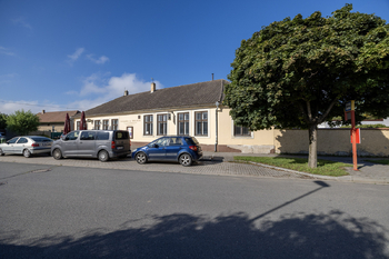 Prodej obchodních prostor 650 m², Čelákovice
