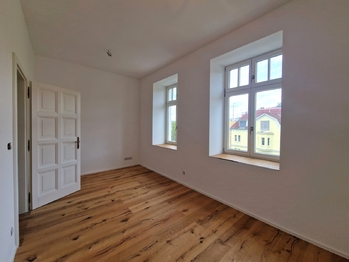 Pronájem bytu 3+1 v osobním vlastnictví 186 m², Praha 4 - Braník