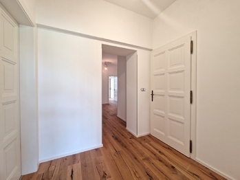 Pronájem bytu 3+1 v osobním vlastnictví 186 m², Praha 4 - Braník