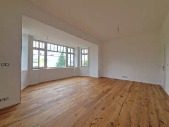 Pronájem bytu 3+1 v osobním vlastnictví 186 m², Praha 4 - Braník