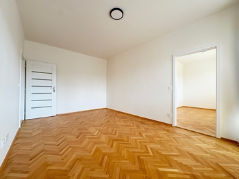 Obývací pokoj - Pronájem bytu 3+1 v družstevním vlastnictví 61 m², Teplice