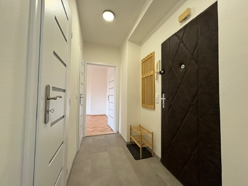 Chodba - Pronájem bytu 3+1 v družstevním vlastnictví 61 m², Teplice