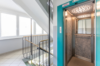 Výtah - Pronájem bytu 3+kk v osobním vlastnictví 62 m², Praha 4 - Krč