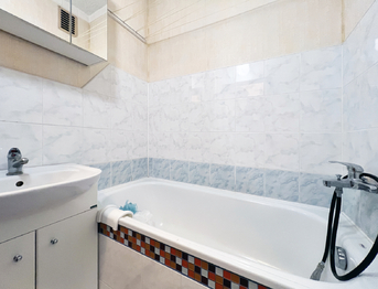 Koupelna - Prodej bytu 2+1 v osobním vlastnictví 54 m², Kraslice