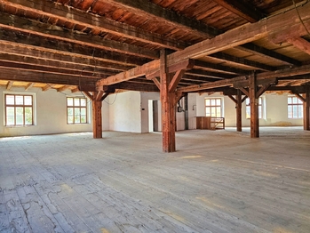 Prodej skladovacích prostor 2000 m², Žatec