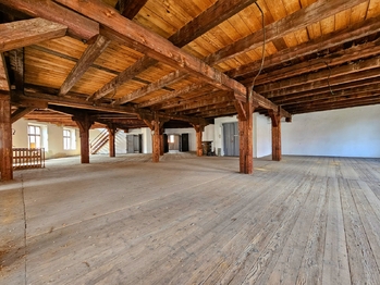 Prodej skladovacích prostor 2000 m², Žatec