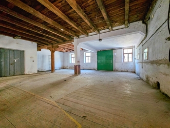 Prodej skladovacích prostor 2000 m², Žatec