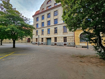 Prodej skladovacích prostor 2000 m², Žatec