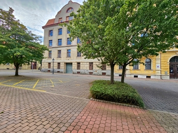 Prodej skladovacích prostor 2000 m², Žatec