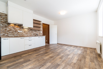 Pronájem bytu 1+kk v osobním vlastnictví 26 m², Praha 9 - Dolní Počernice