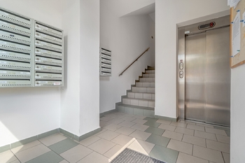Prodej bytu 2+kk v osobním vlastnictví 74 m², Rajhrad